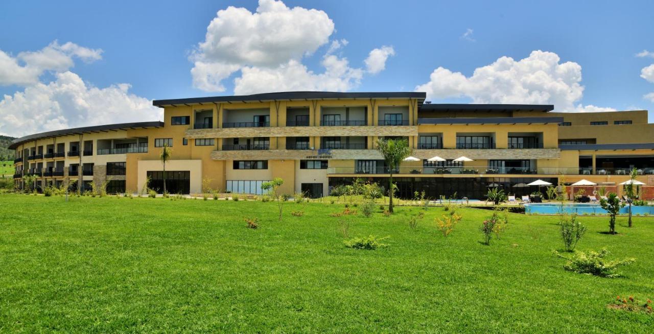 Epic Hotel & Suites Nyagatare Buitenkant foto